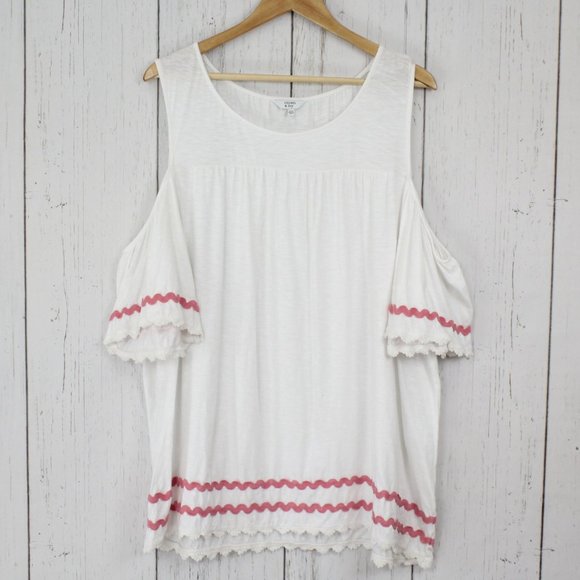 Crown & Ivy White Cold Shoulder Top - Picture 1 of 12